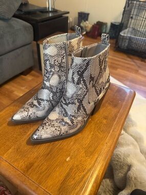 JustFab Snake-Print Pointed Ankle Boots - Black & White